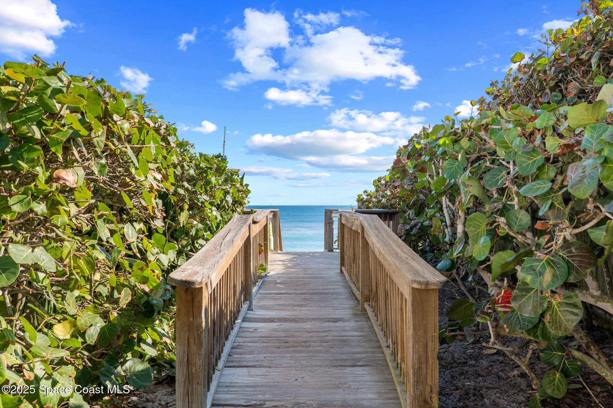 Melbourne Beach Condo: 379 Pentland Drive