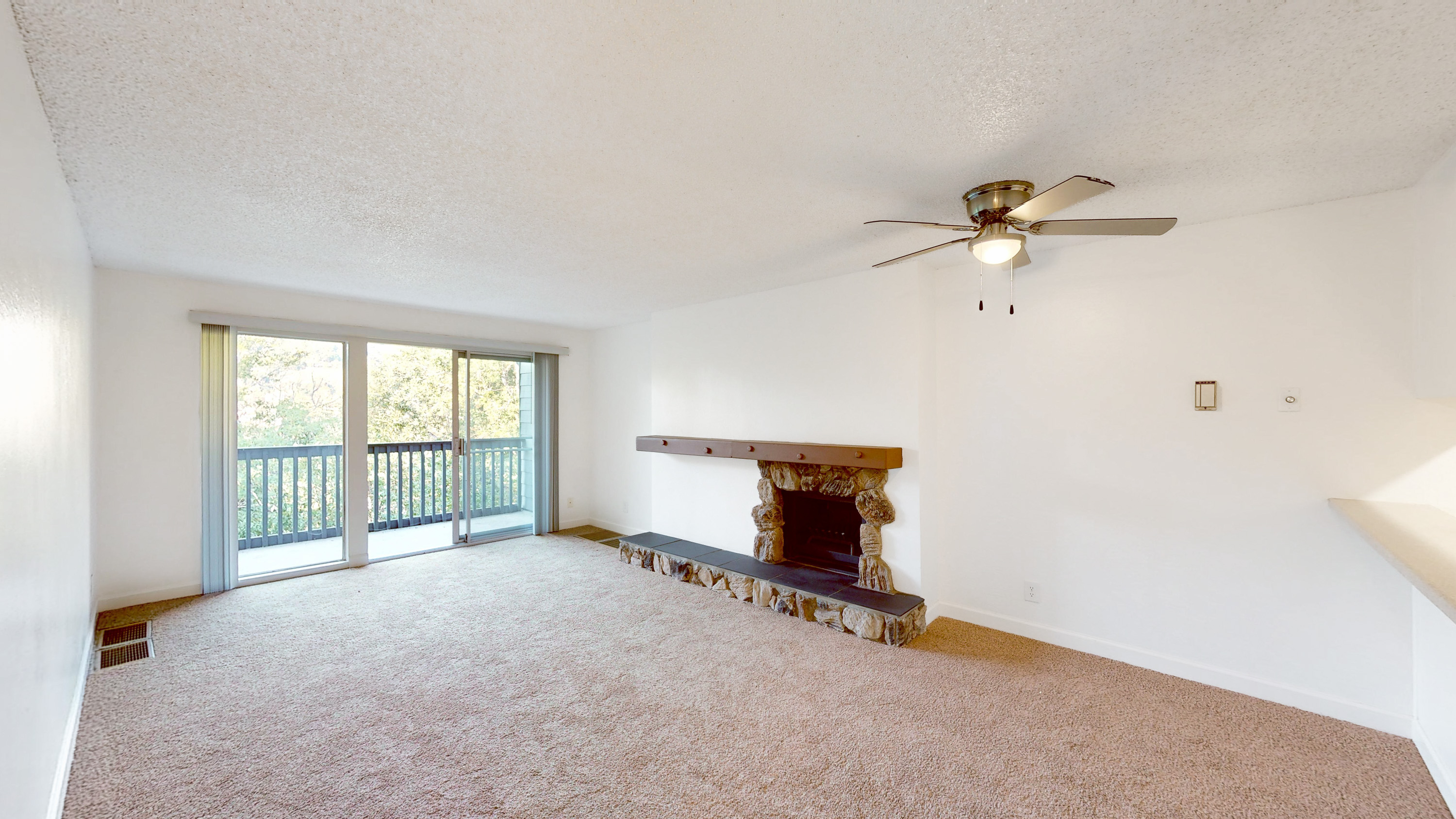 San Rafael Condo: 212 Marin St