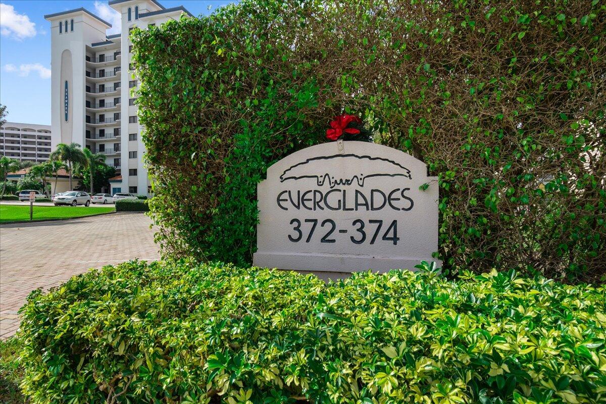 North Palm Beach Condo: 364 Golfview Road