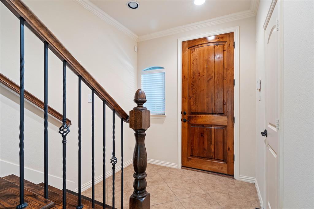 Irving Condo: 6465 Naples Drive