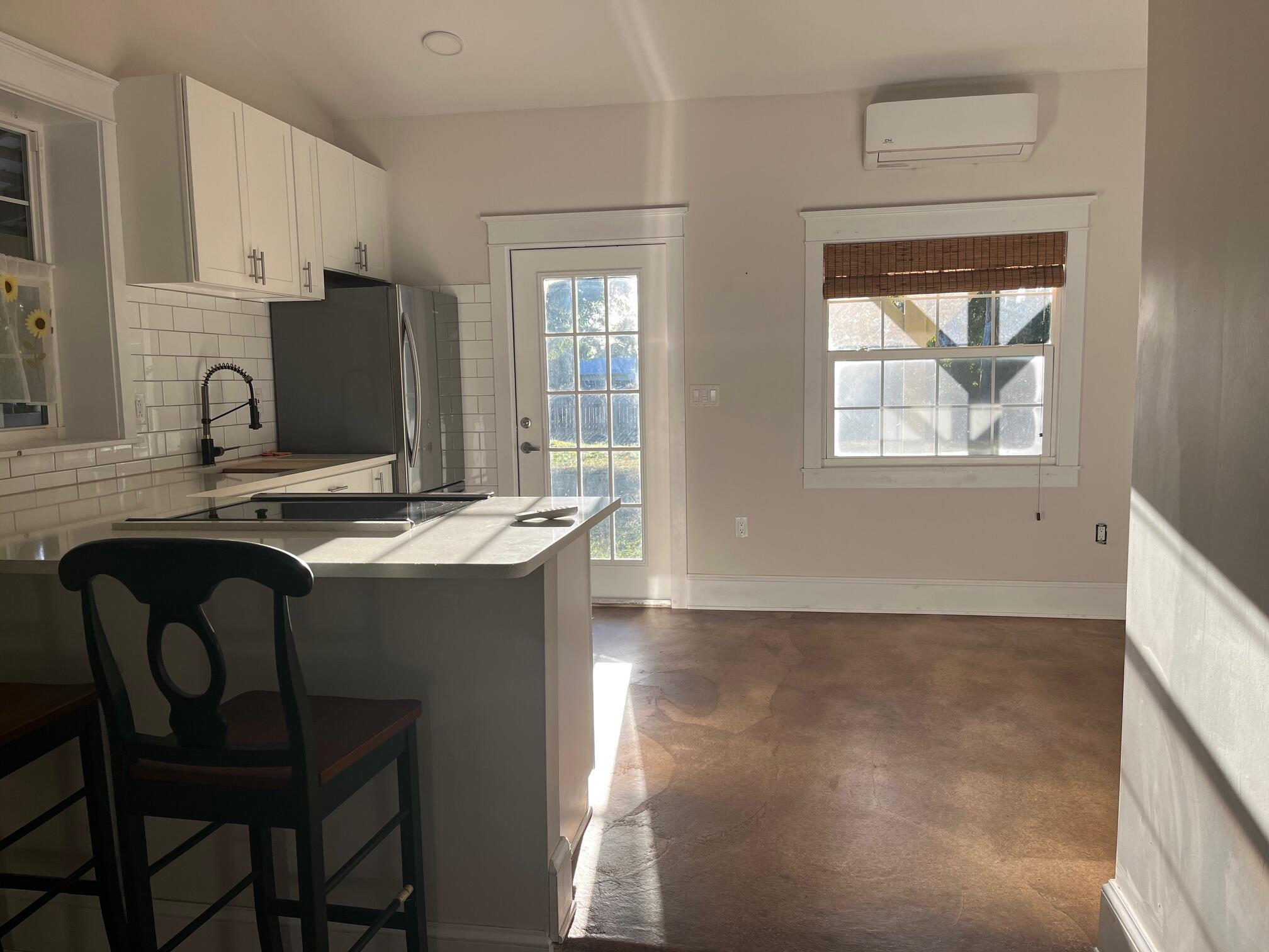 Stuart Condo: 1395 Southeast Darling Street