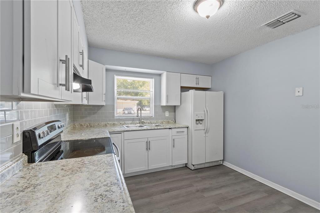 Leesburg Condo: 1703 Birchwood Circle