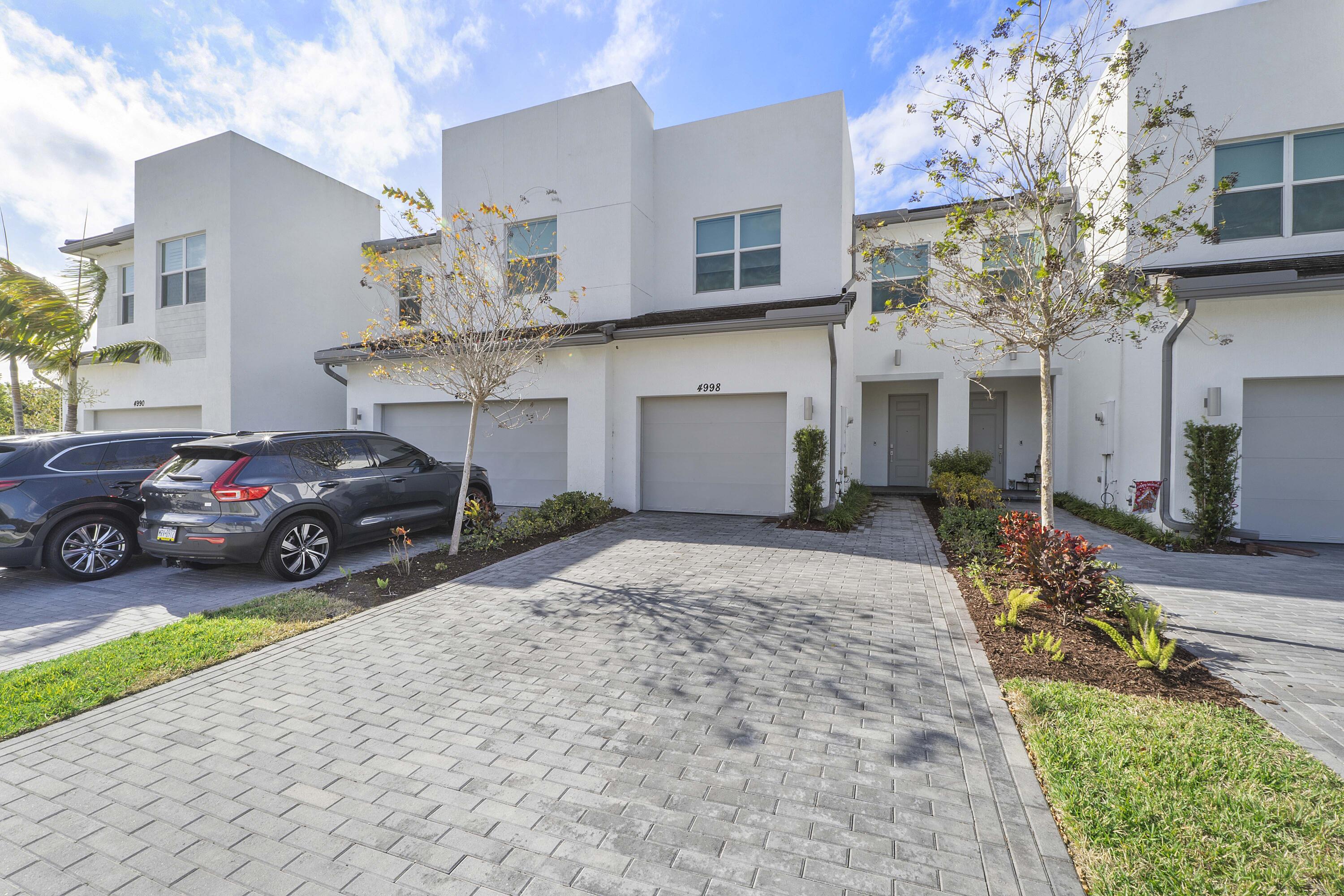 Lake Worth Condo: 4998 Navali Drive