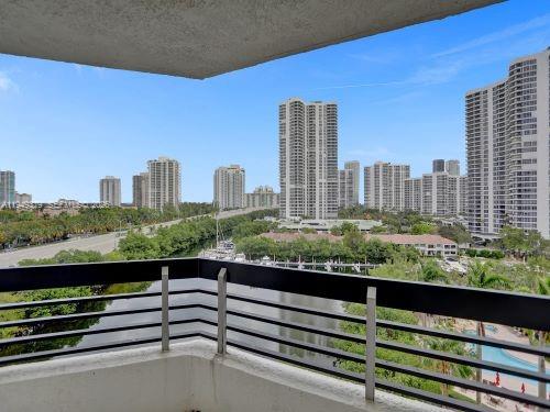 Aventura Condo: 3400 Northeast 192 Street