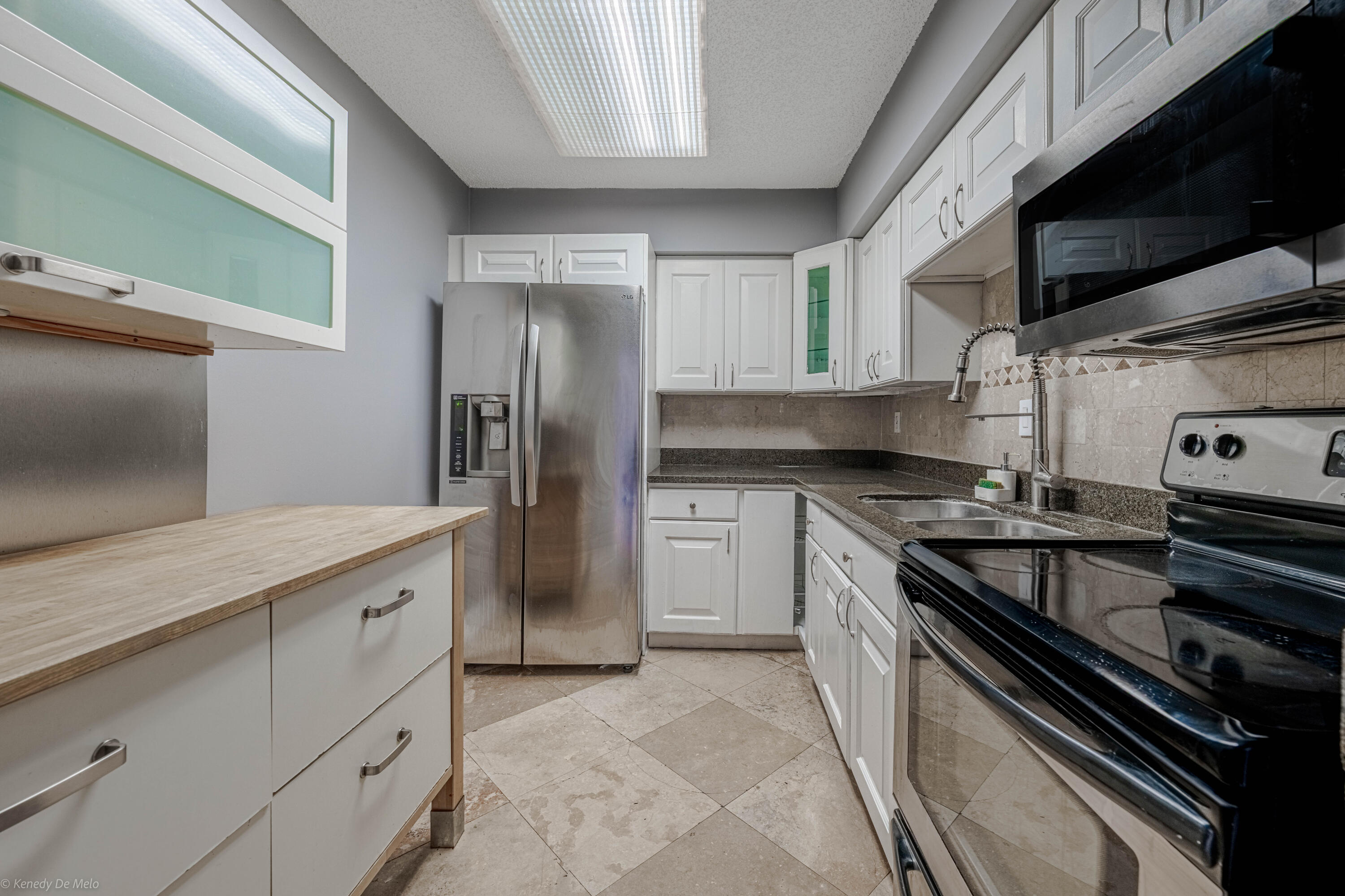 Aventura Condo: 3300 Northeast 192 Street