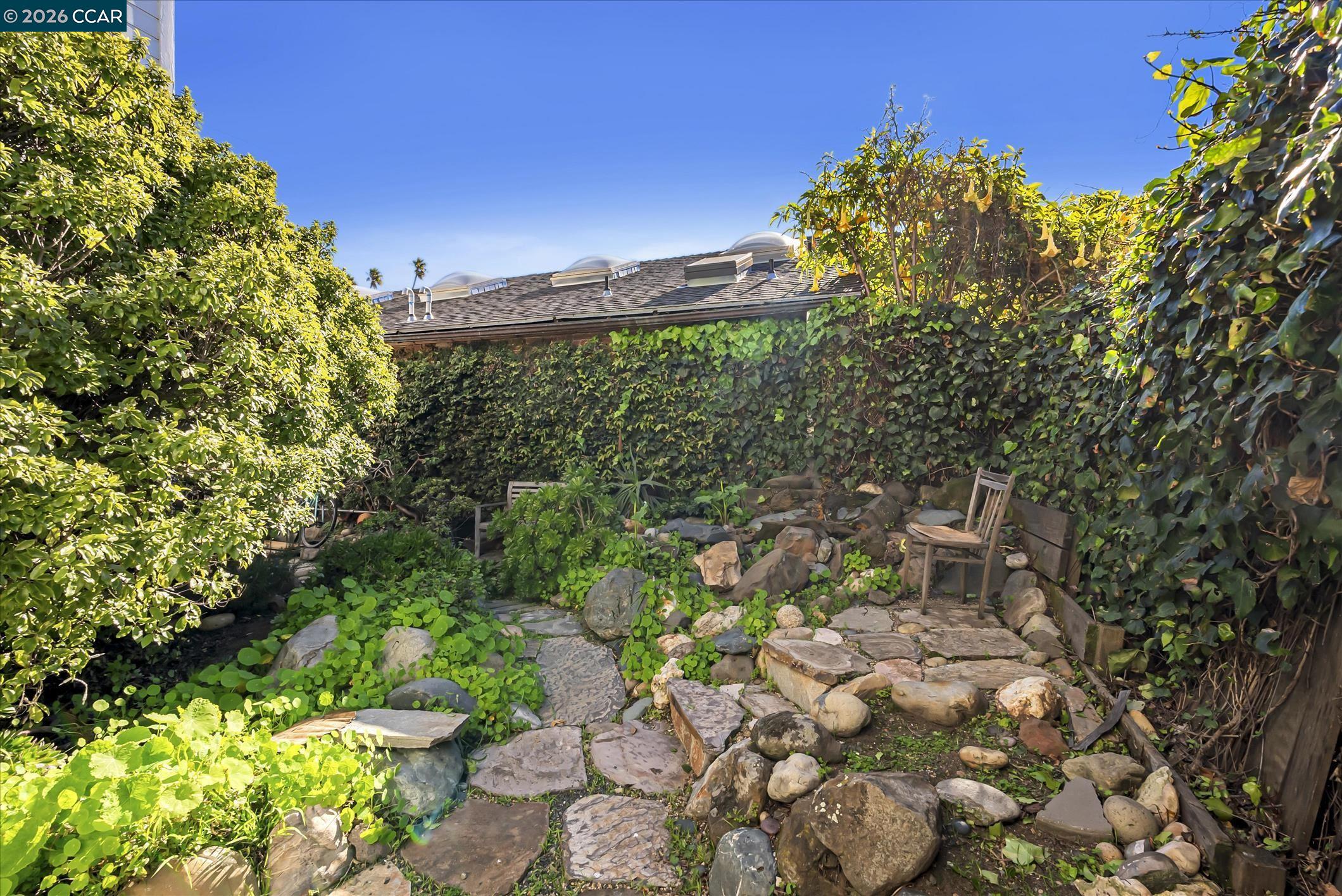 Berkeley Condo: Berkeley Bowl