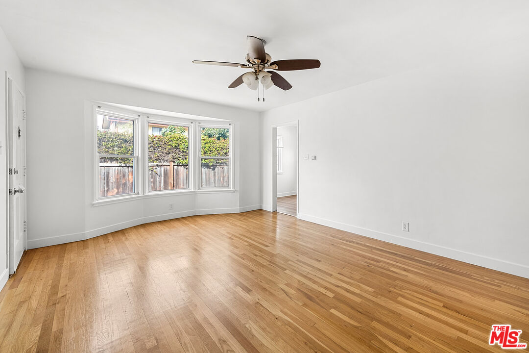 Culver City Condo: 4158 Baldwin Avenue