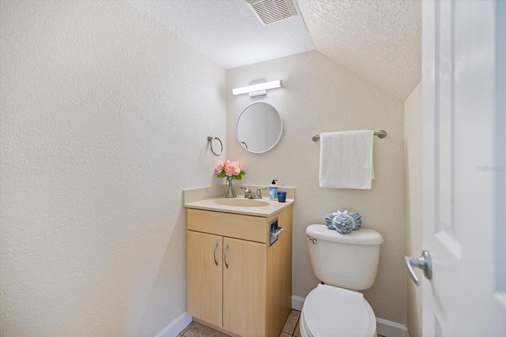 Sarasota Condo: 960 Highland Street