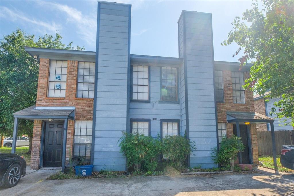 Benbrook Condo: 1034 McKinley Street
