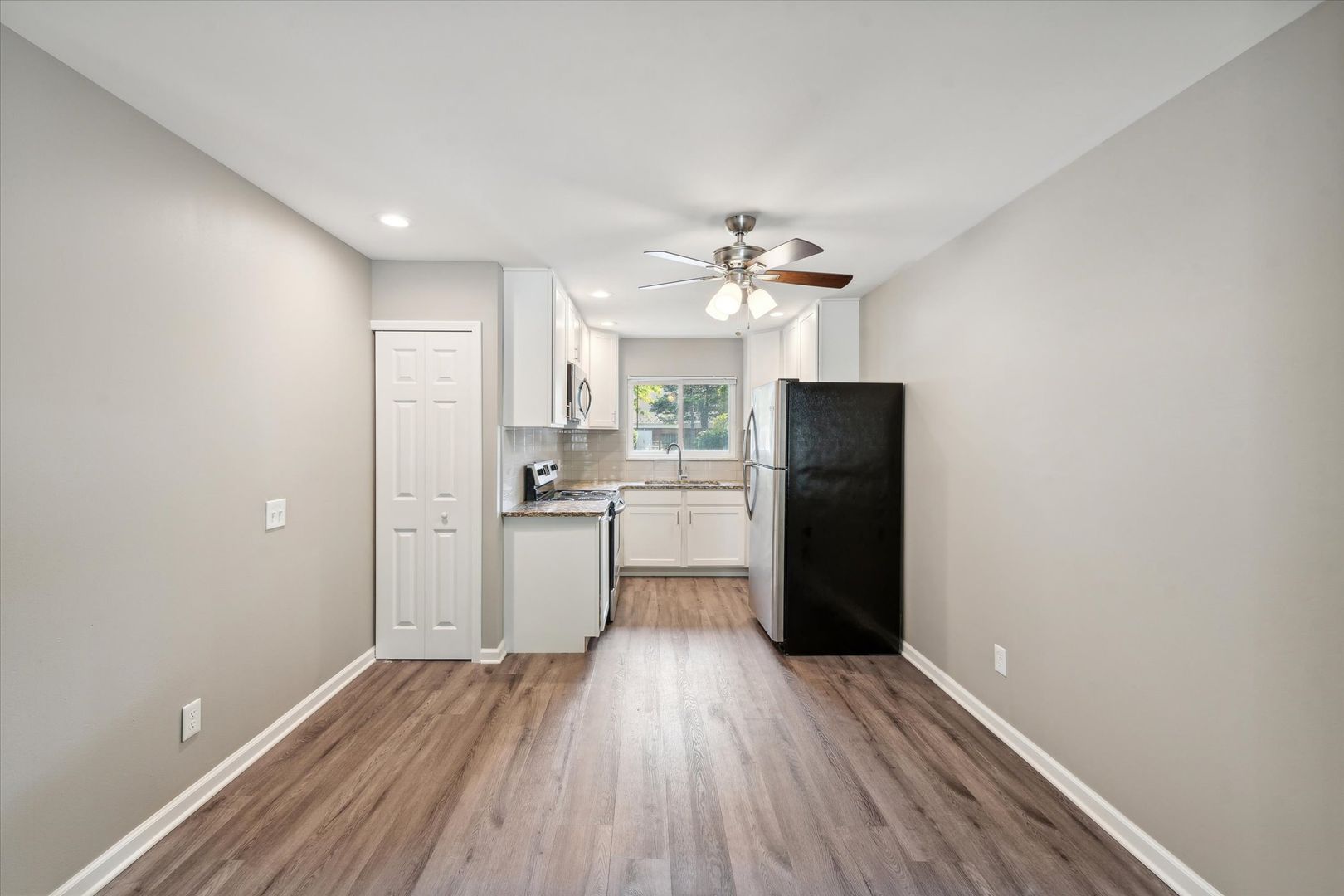 Toledo Apartment: 3808 Sylvania Ave