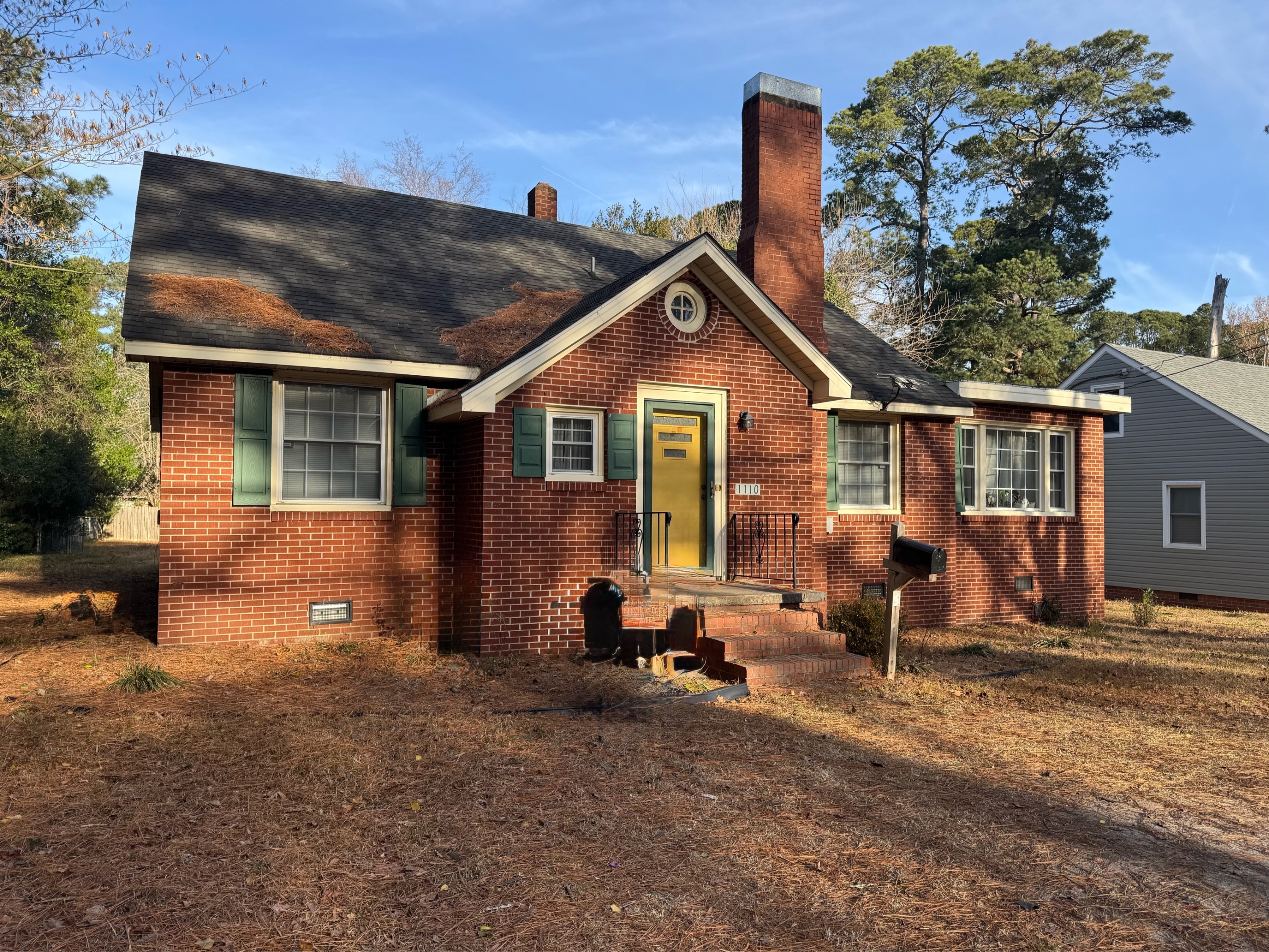 Williamston House: 1110 W Main St