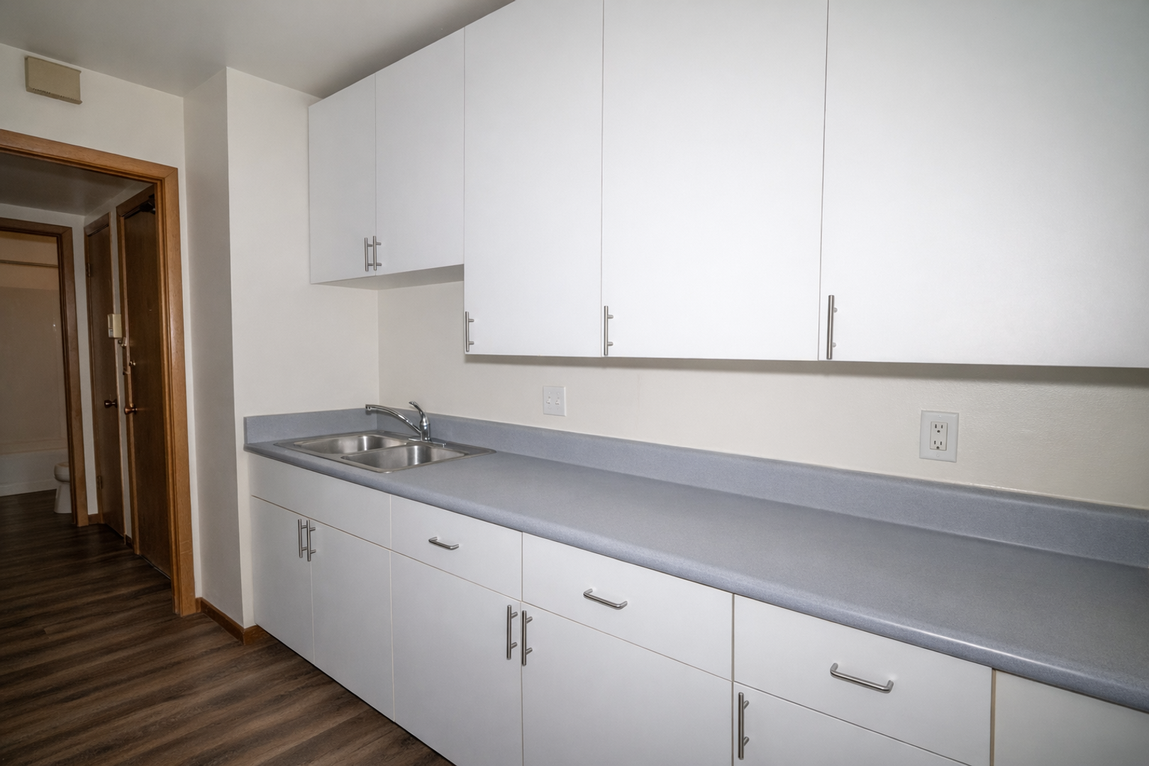 Madison Apartment: 1001 GILBERT Rd