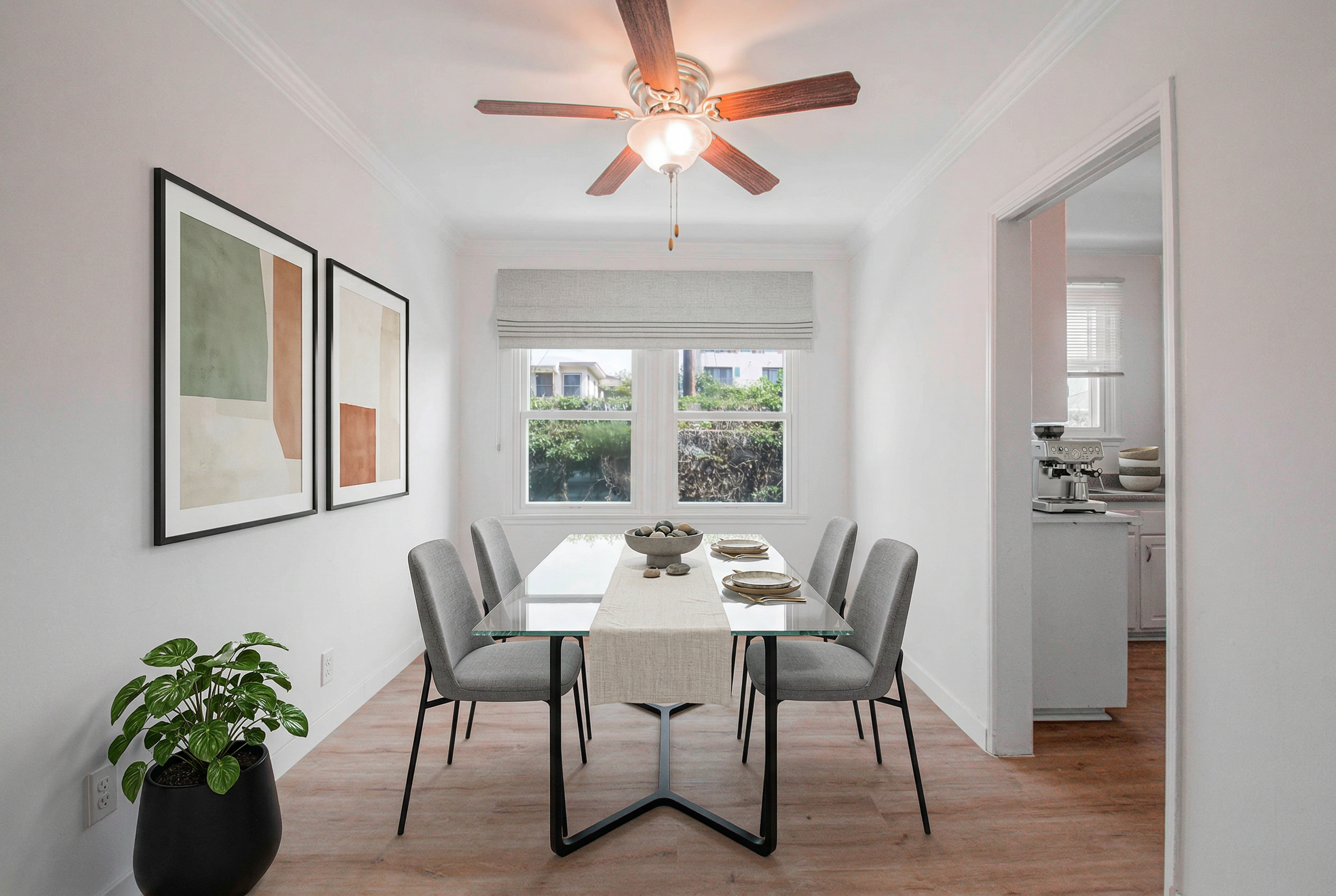 Los Angeles Condo: 8817 Belford Ave