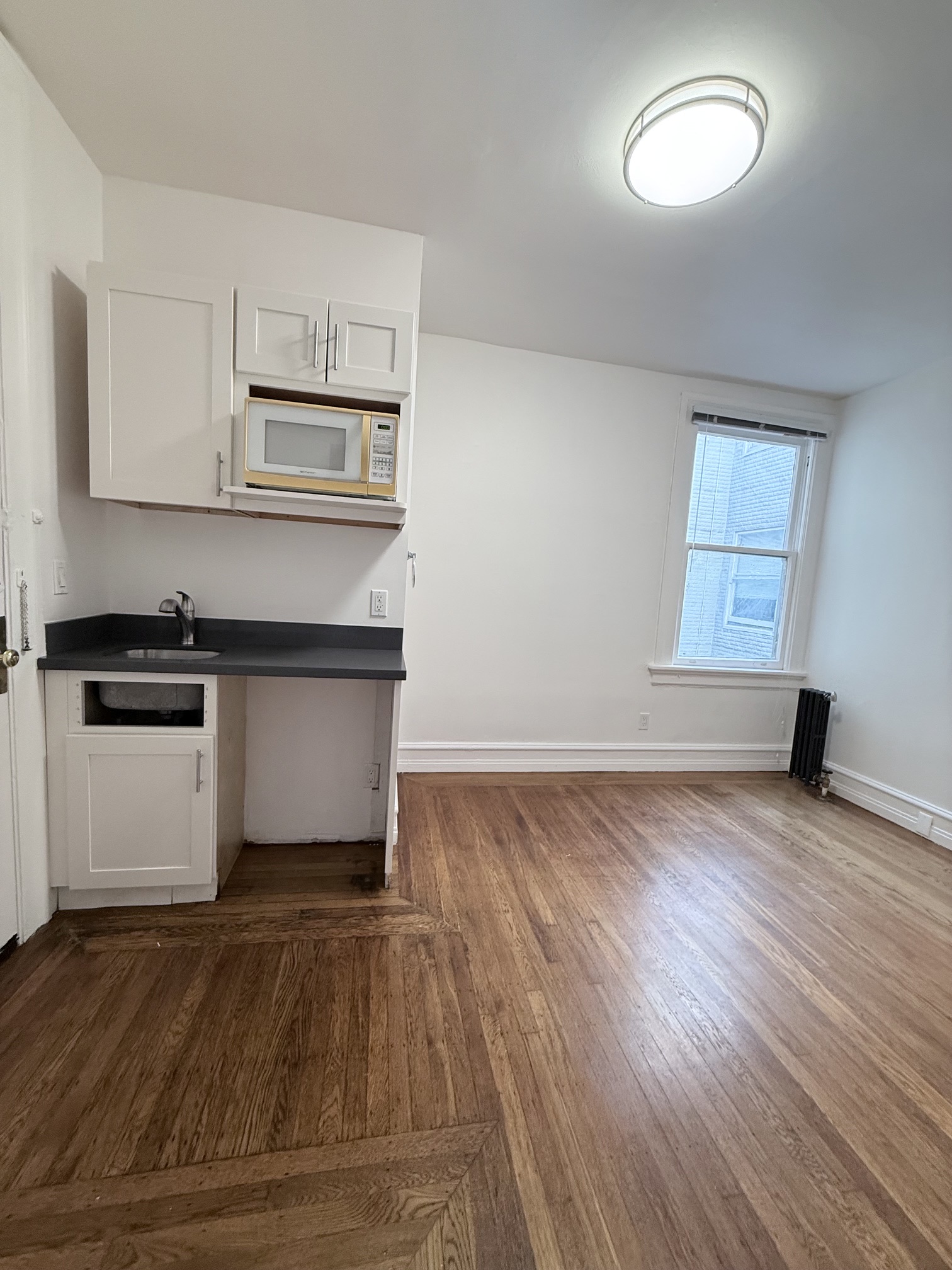 San Francisco Condo: 692 Bush St