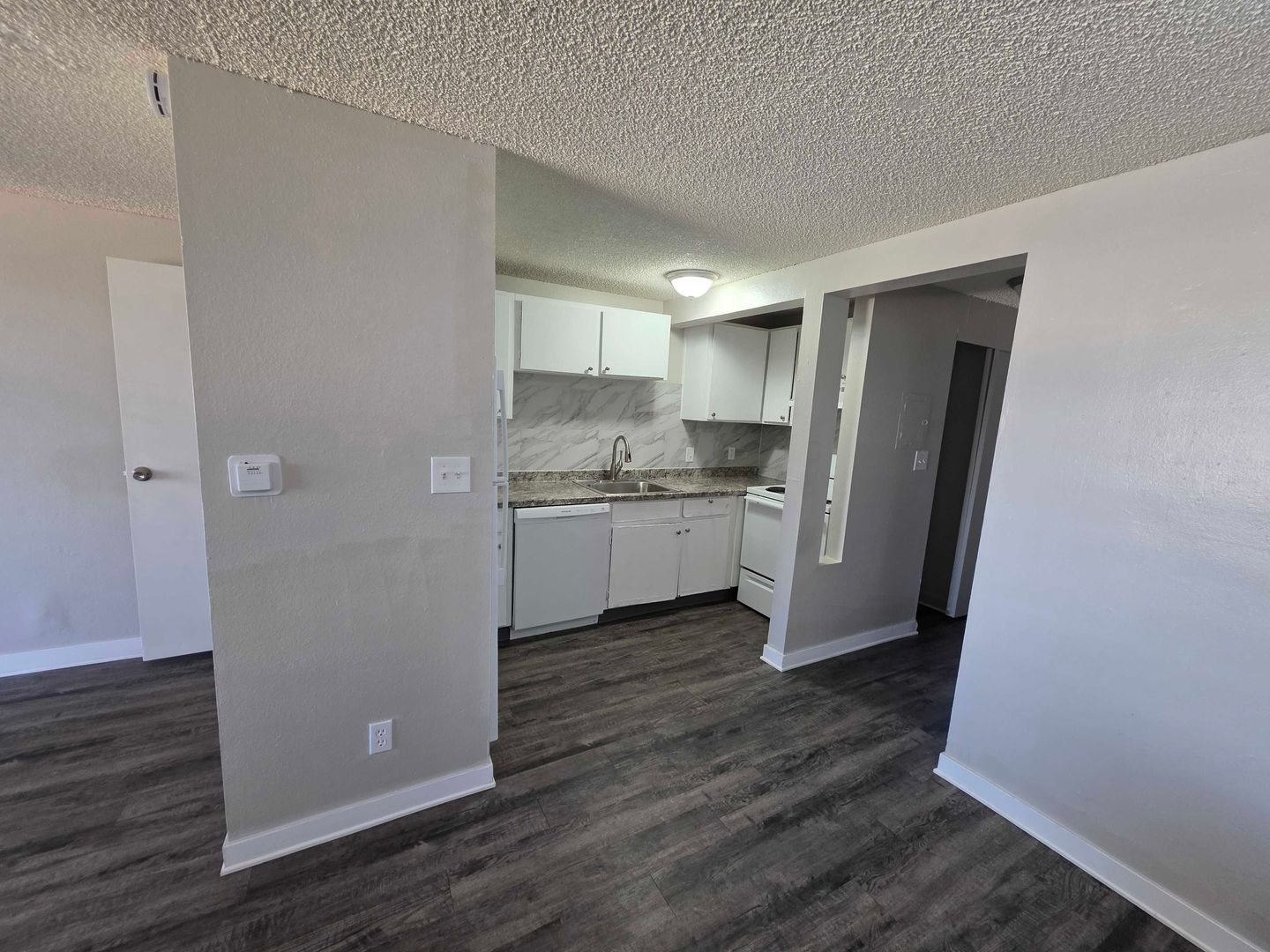 Pueblo Apartment: 2020 Jerry Murphy Rd