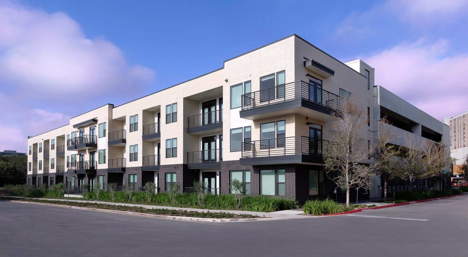 Austin Condo: 30 Comal St