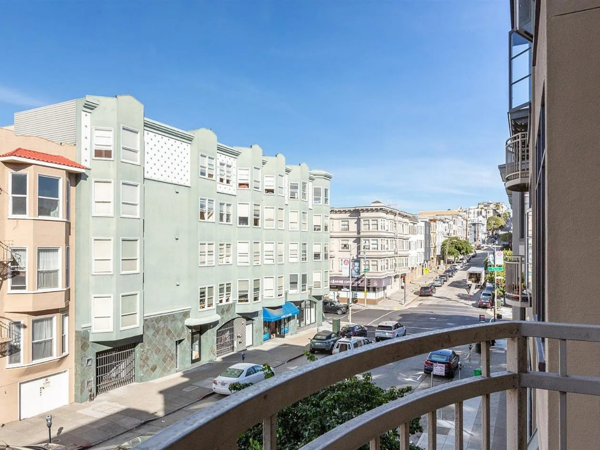 San Francisco Condo: 1725 Washington St
