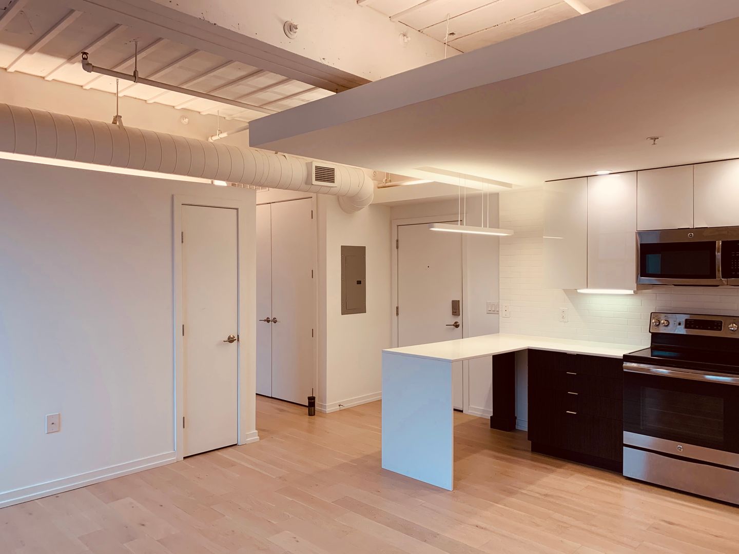 Philadelphia Apartment: 430 Fairmount Ave