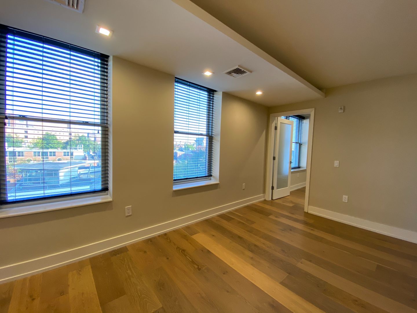 Philadelphia Apartment: 1222 Locust St