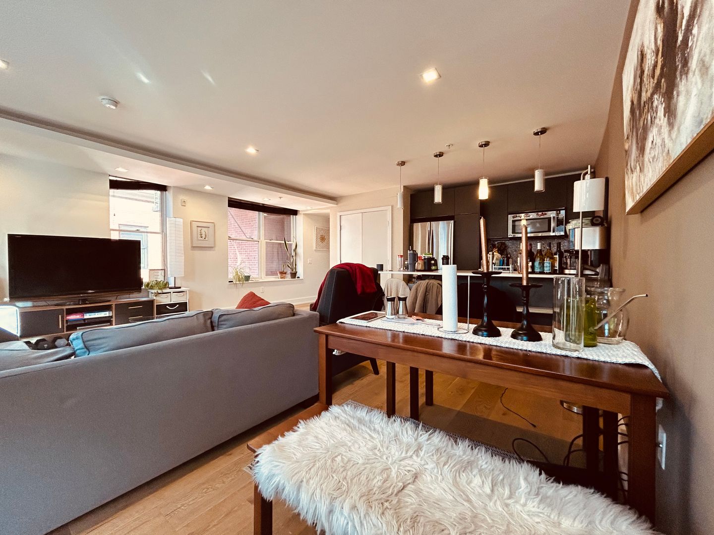 Philadelphia Apartment: 1222 Locust St