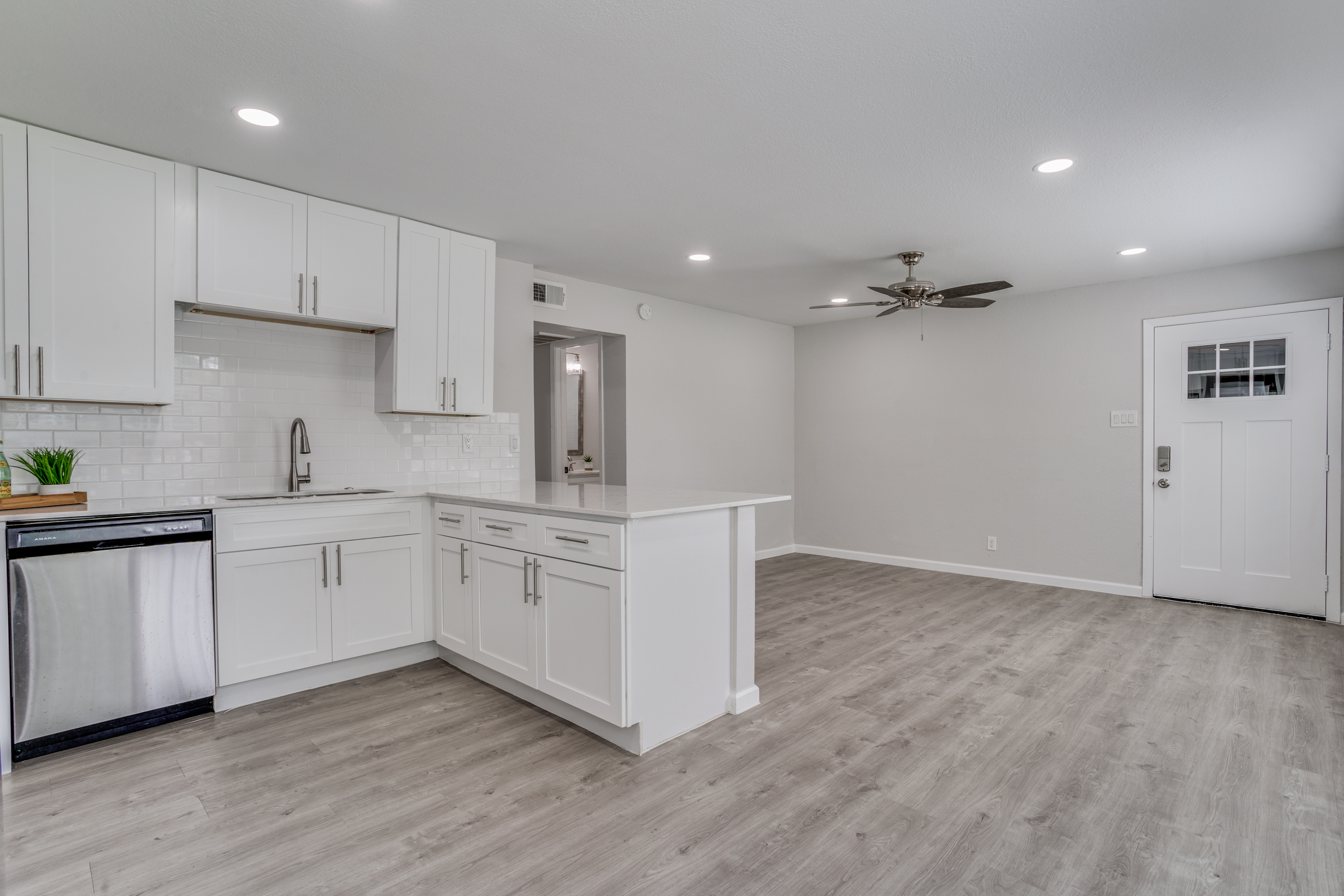 Dallas Condo: 5444 Gaston Ave