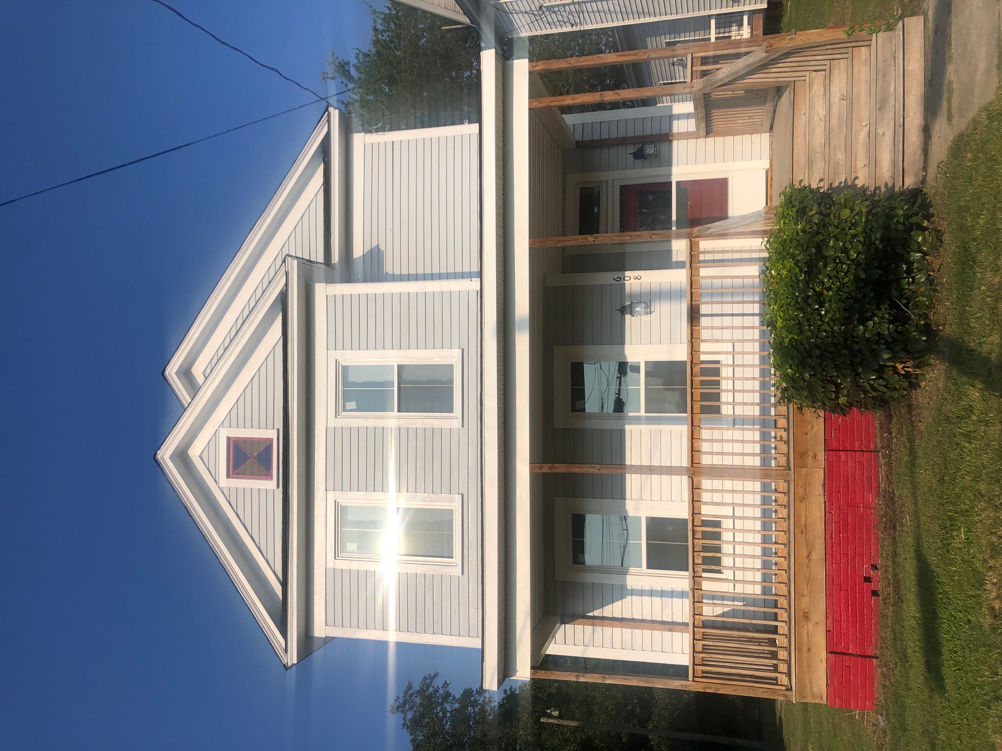 Kinston House: 608 Mitchell St