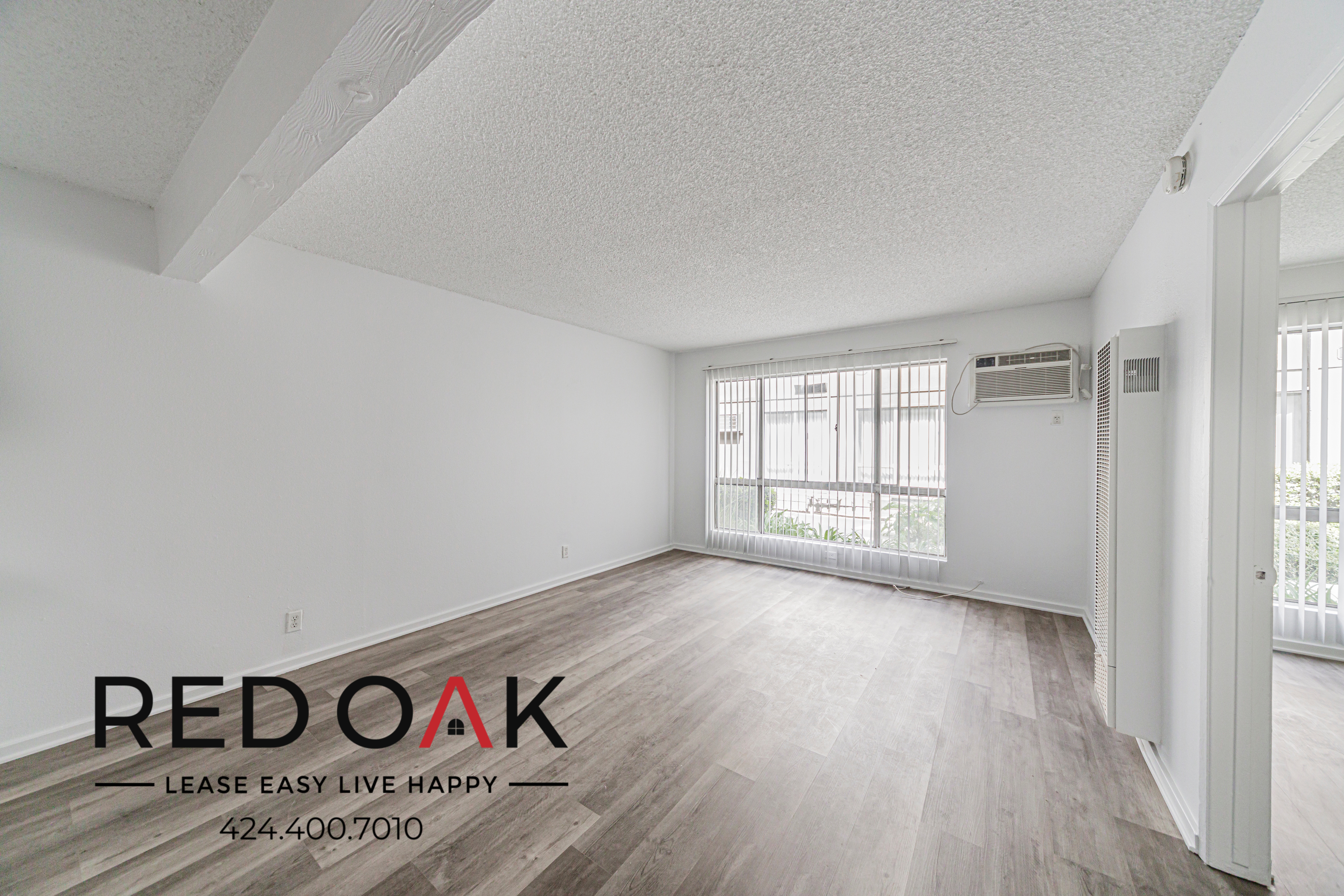 Canoga Park Condo: 21315 Roscoe Blvd