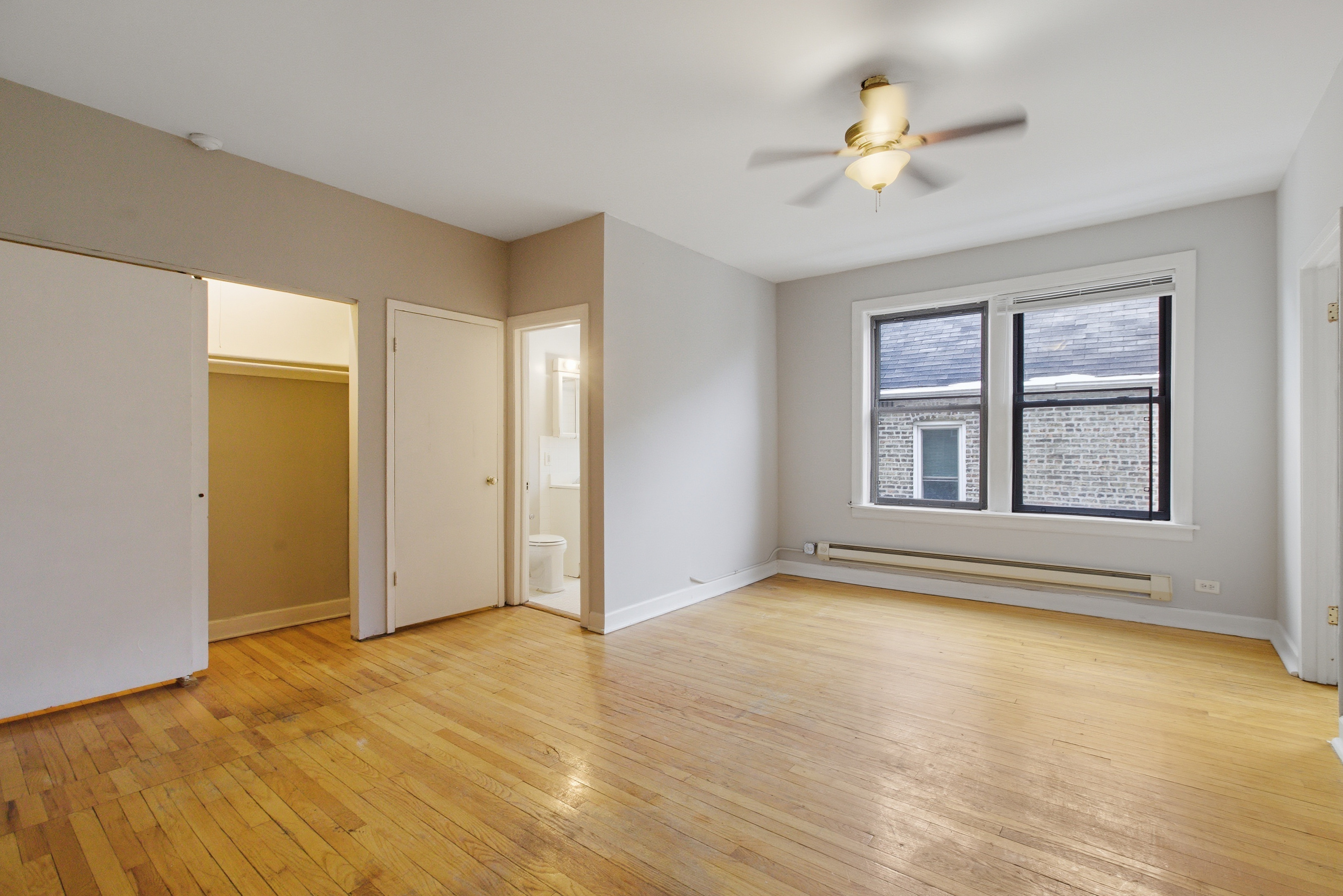 Chicago Condo: 1050 West George Street