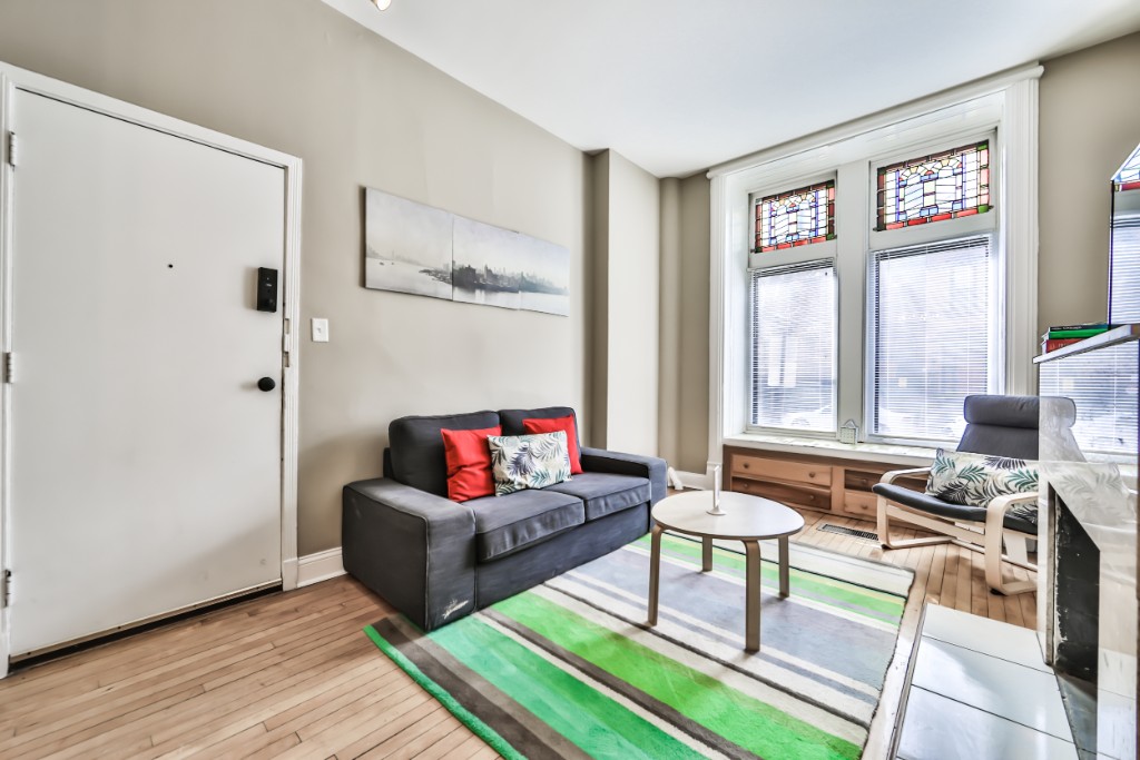 Chicago Condo: 1851 North Lincoln Avenue