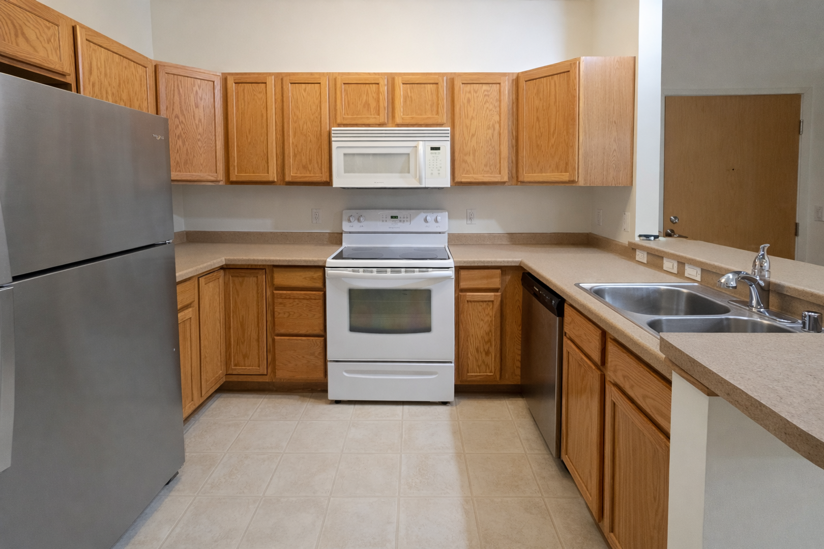 OREGON Apartment: 218 WOLFE St