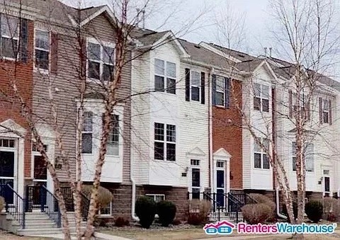 Apple Valley House: 6806 158th St W