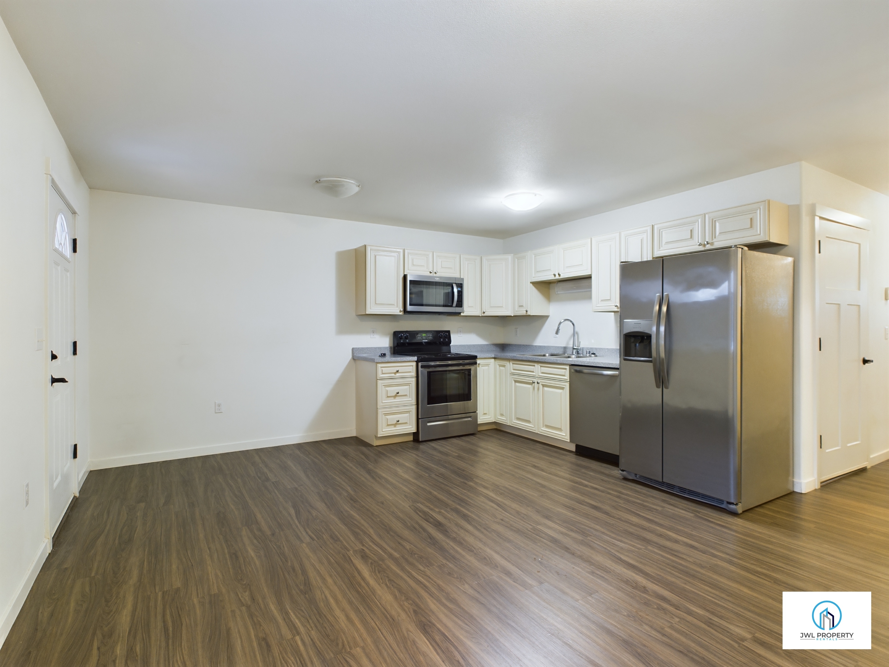 North Pole Townhome: 268 Cross Way