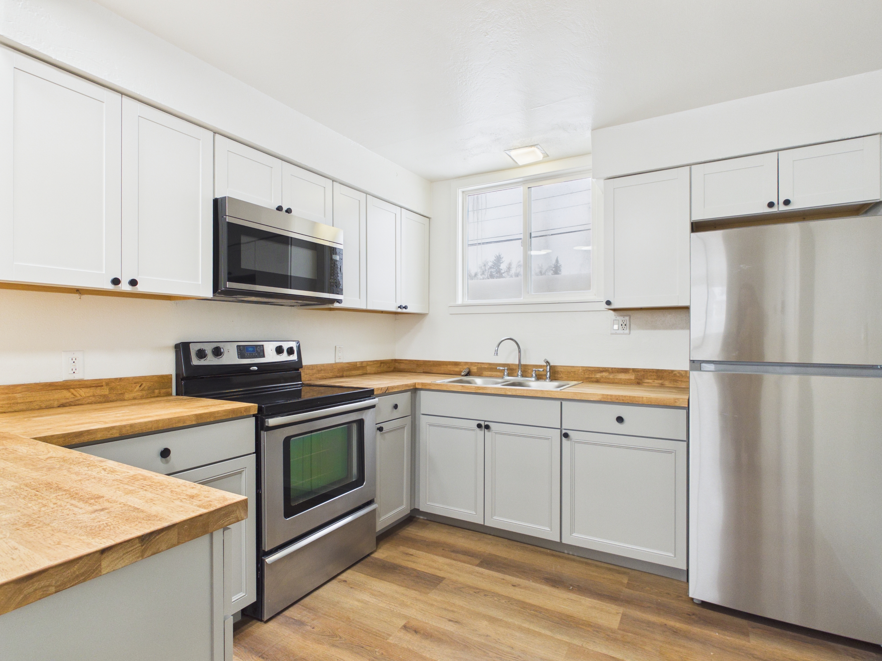 Fairbanks Condo: 829 17th Ave