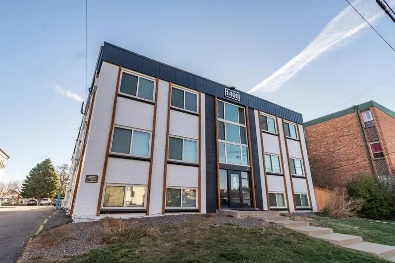 Aurora Apartment: 1400 Moline St