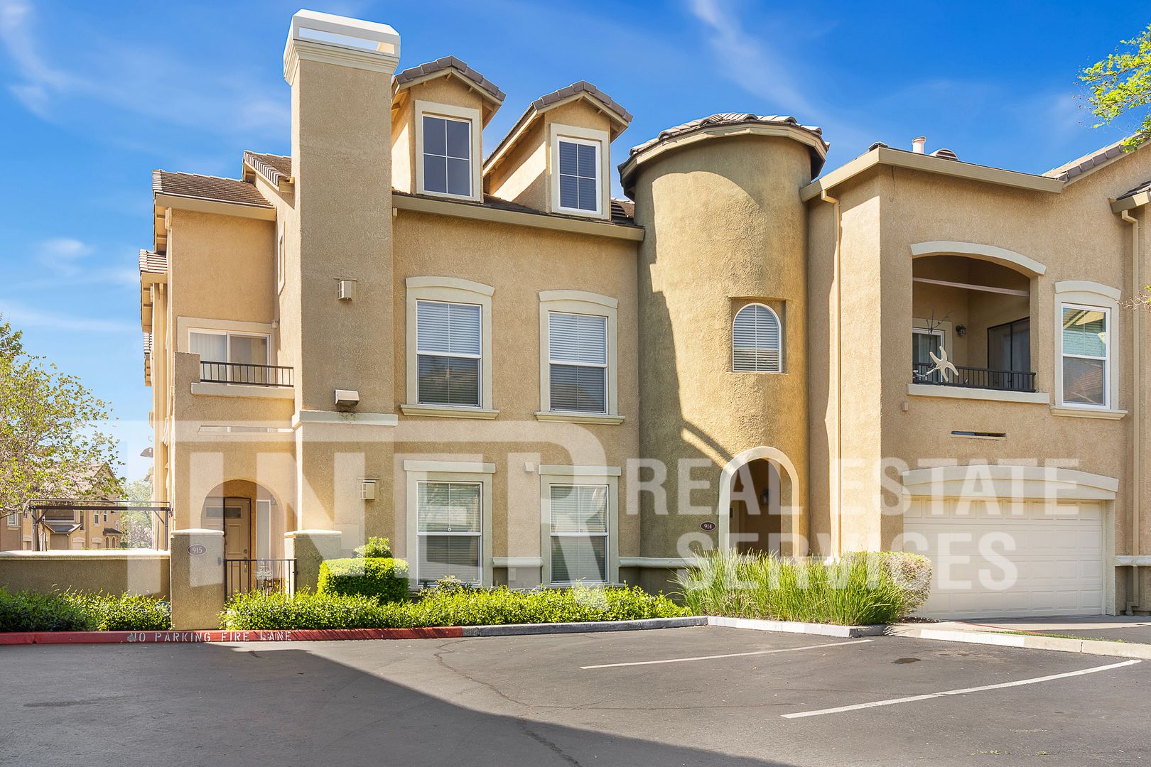 Sacramento Condo: 5350 Dunlay Dr