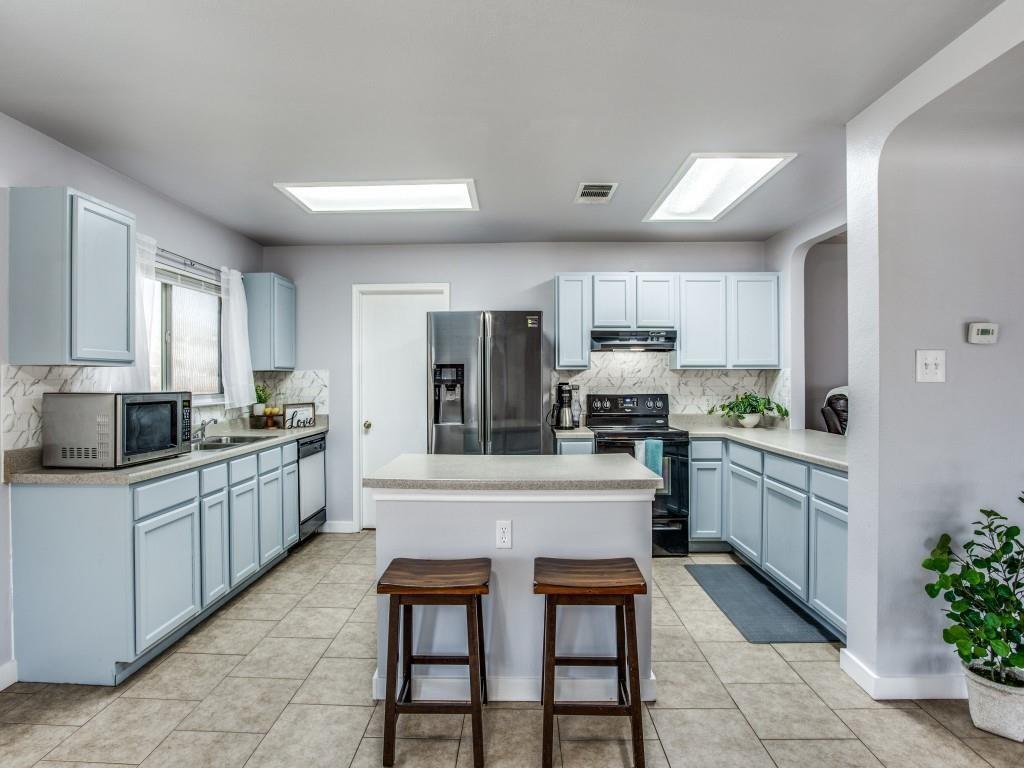 Leander Condo: 201 Sil Cove