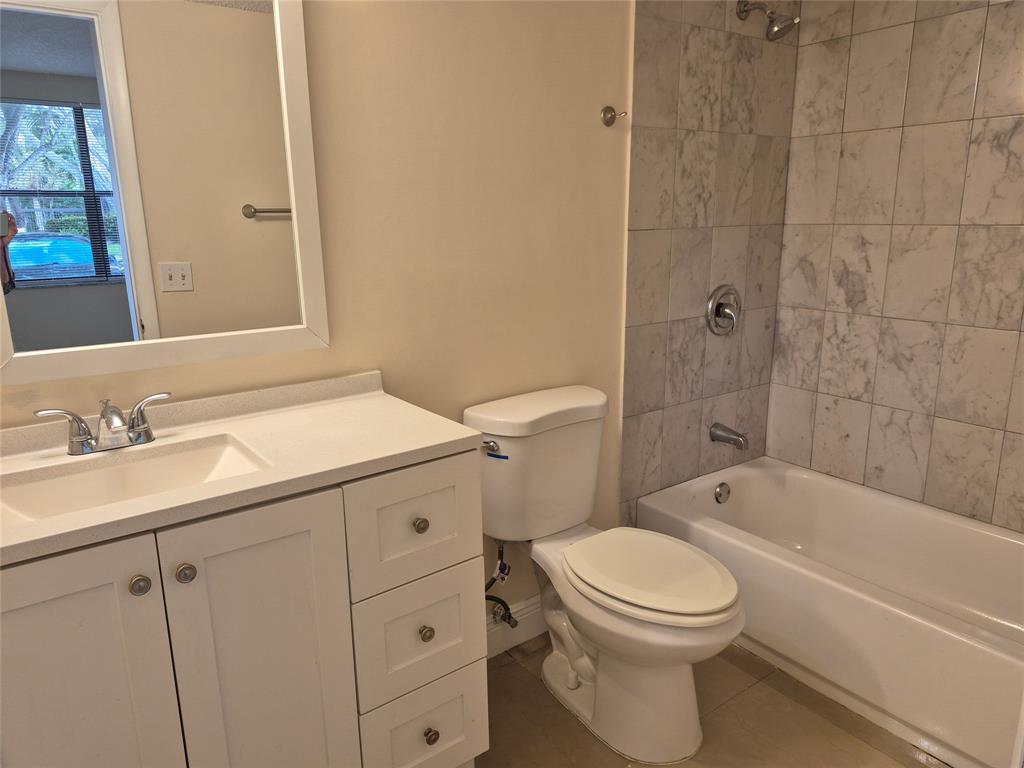 Pompano Beach Condo: 4481 West McNab Road