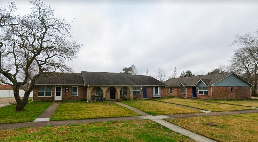 Baytown Condo: 3301 Royal Street