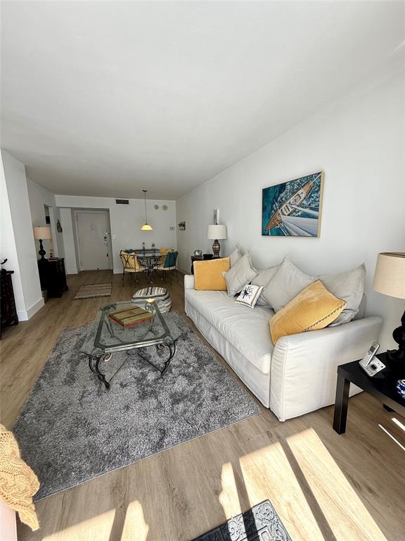 Pompano Beach Condo: 101 Briny Avenue