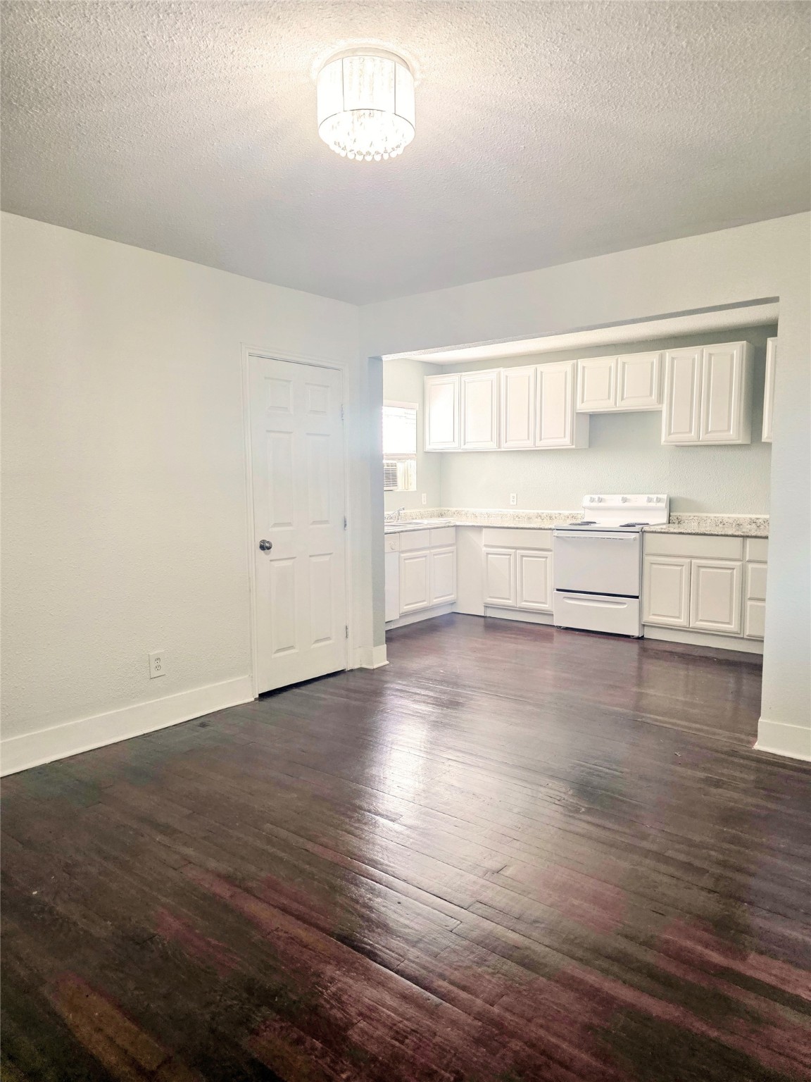 Houston Condo: 1552 Lombardy Street