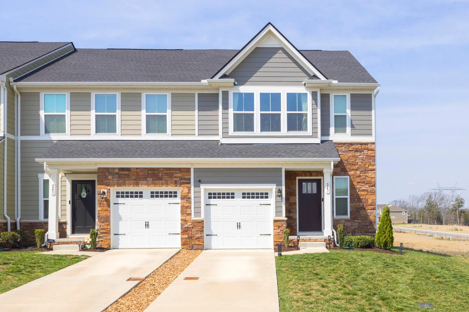 Gallatin House: 247 Pryor Dr