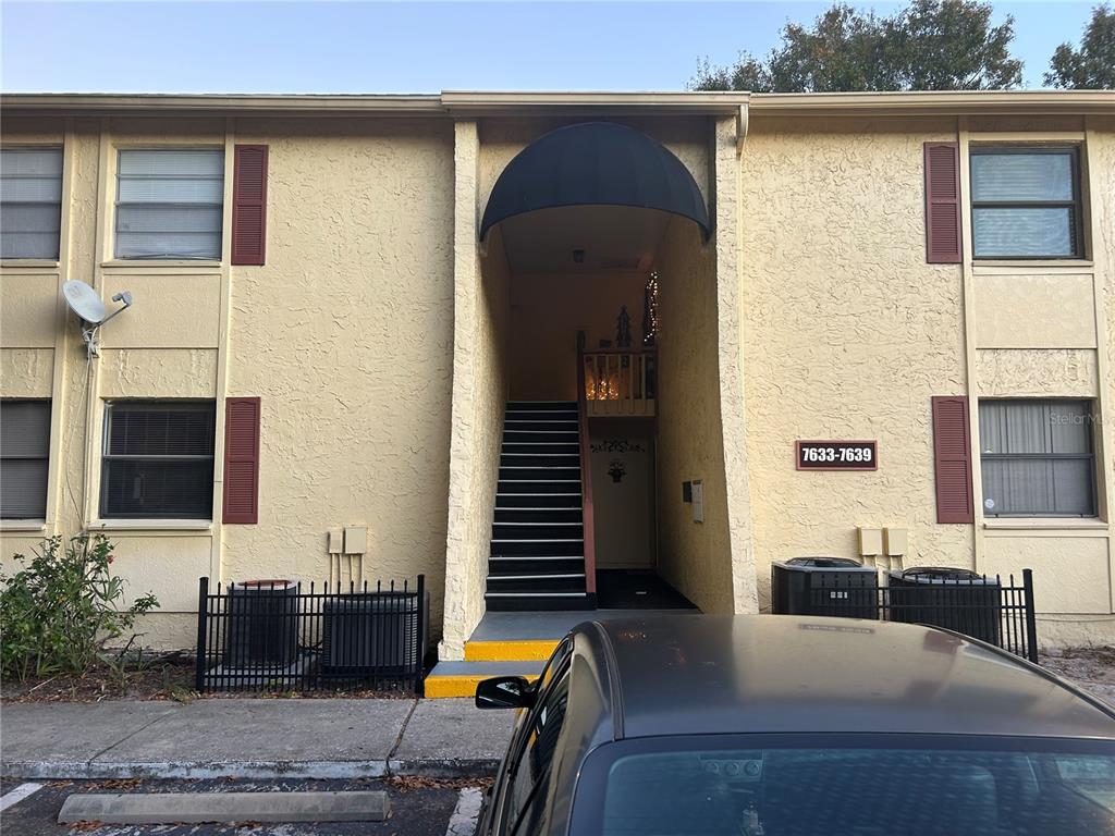 Tampa Condo: 7633 Dolonita Drive