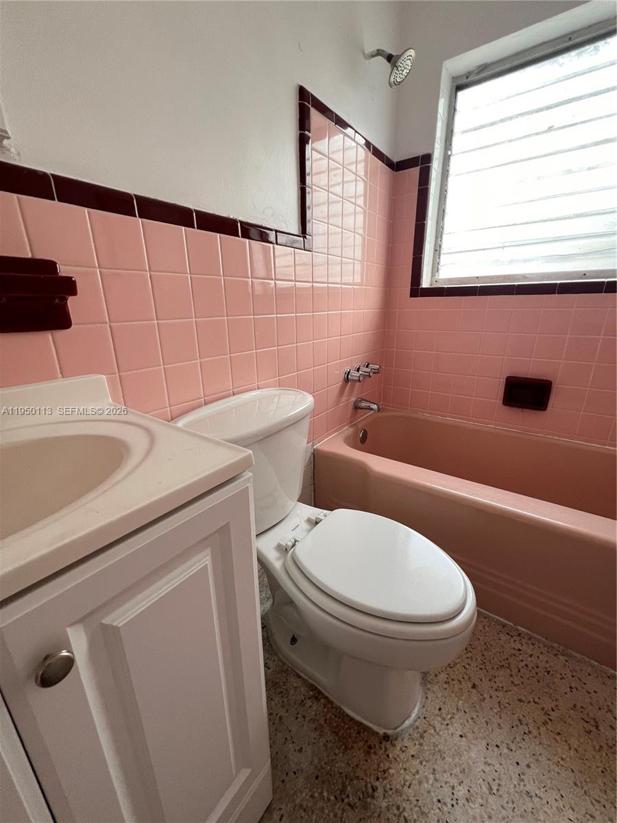 North Miami Beach Condo: 1946 Northeast 167th Street