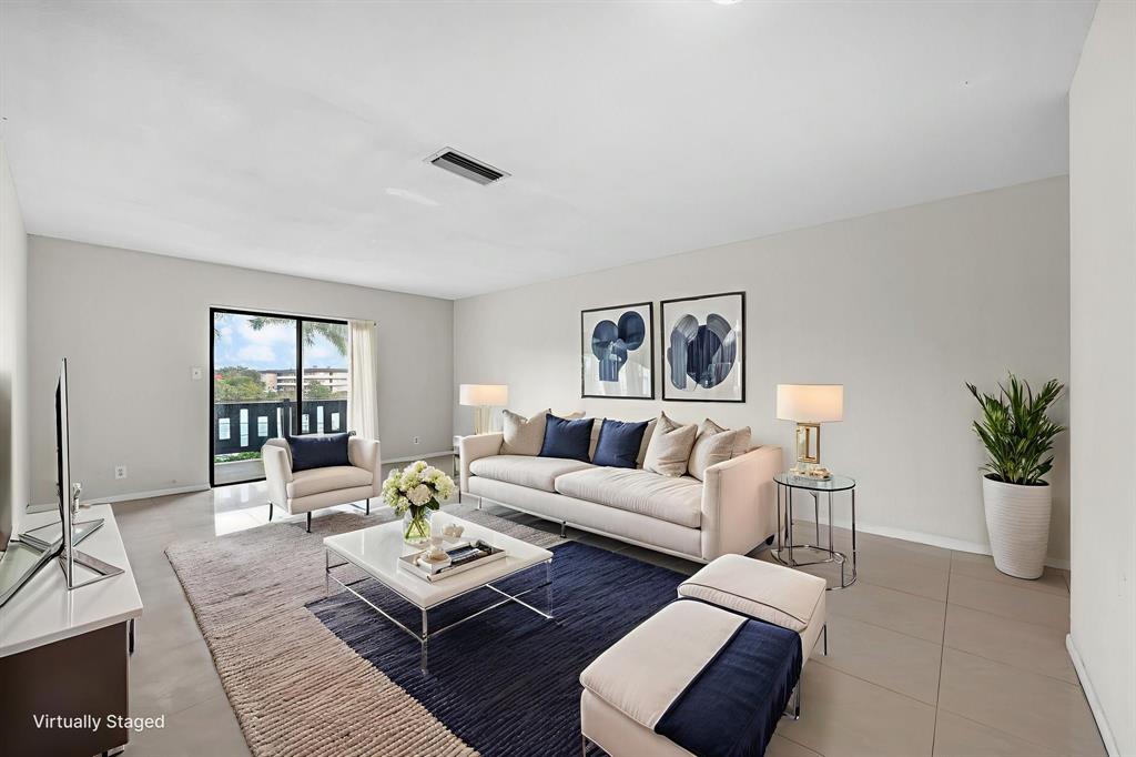 Sunrise Condo: 5900 Northwest 17th Place