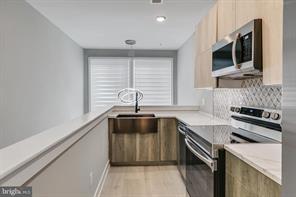 Philadelphia Townhome: 1617 Brown St