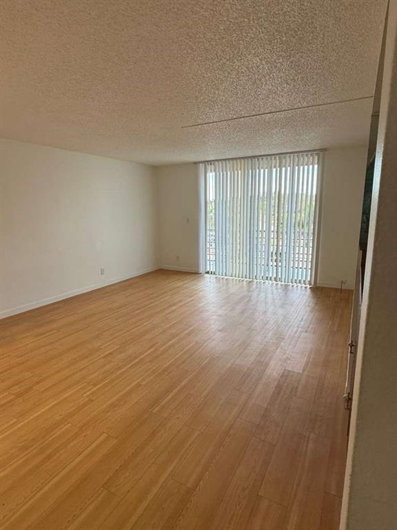 Plantation Condo: 408 Northwest 68th Avenue