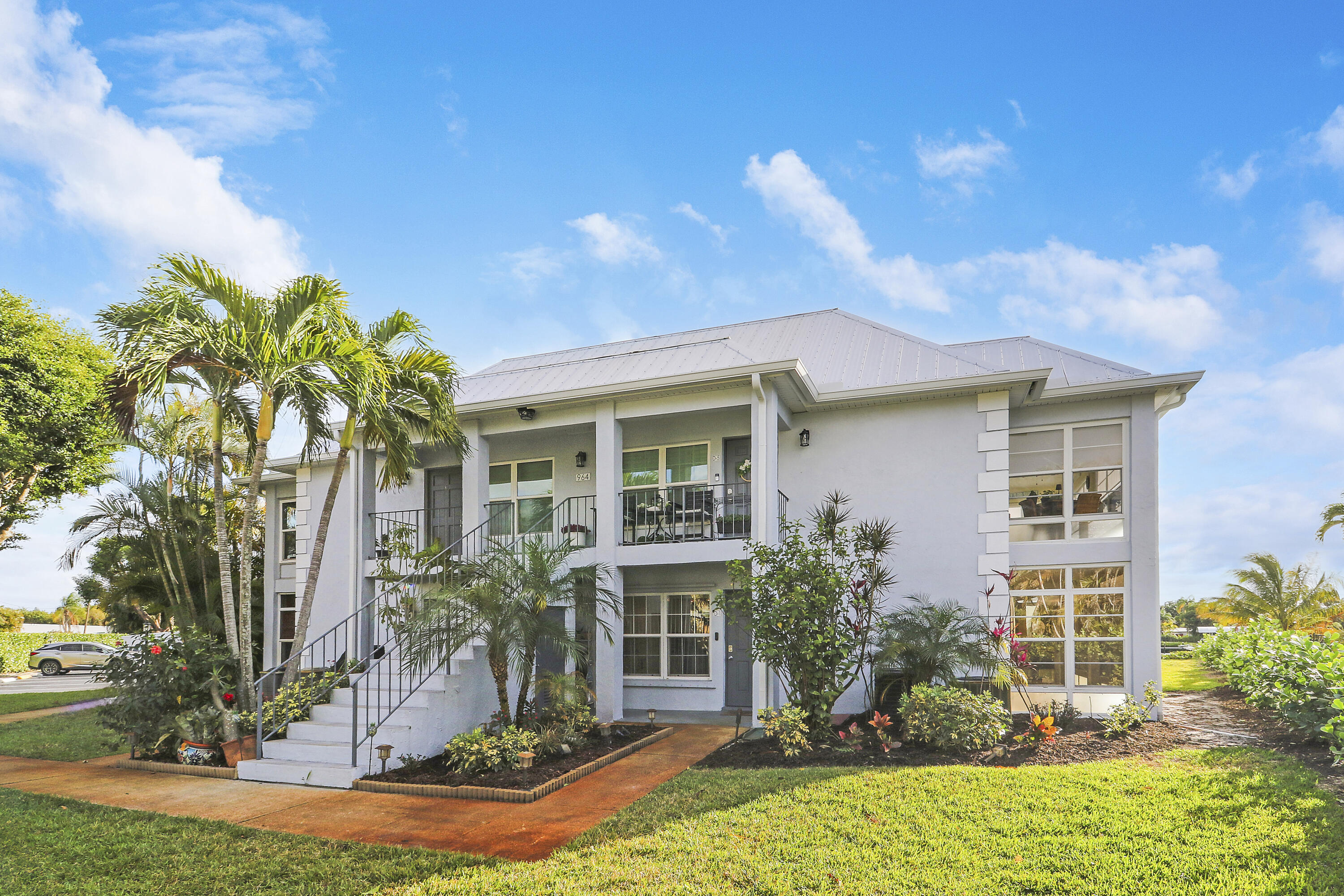 Stuart Condo: 964 Northwest Spruce Ridge Drive