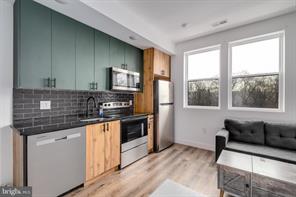 Philadelphia Townhome: 4243 Mantua Ave