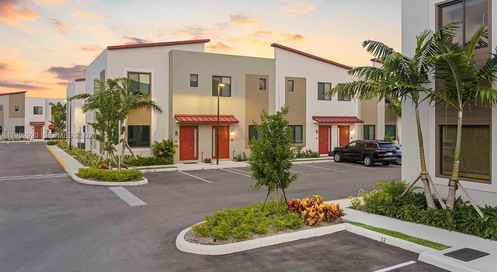 Oakland Park Condo: 1001 Northeast 58th Street