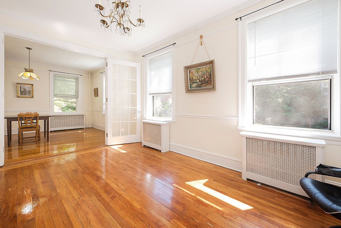 Astoria Condo: 35-31 78th St